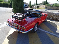 Triumph Spitfire 1500 rouge (1974-80)(Aigueze en 2020-09)(1)